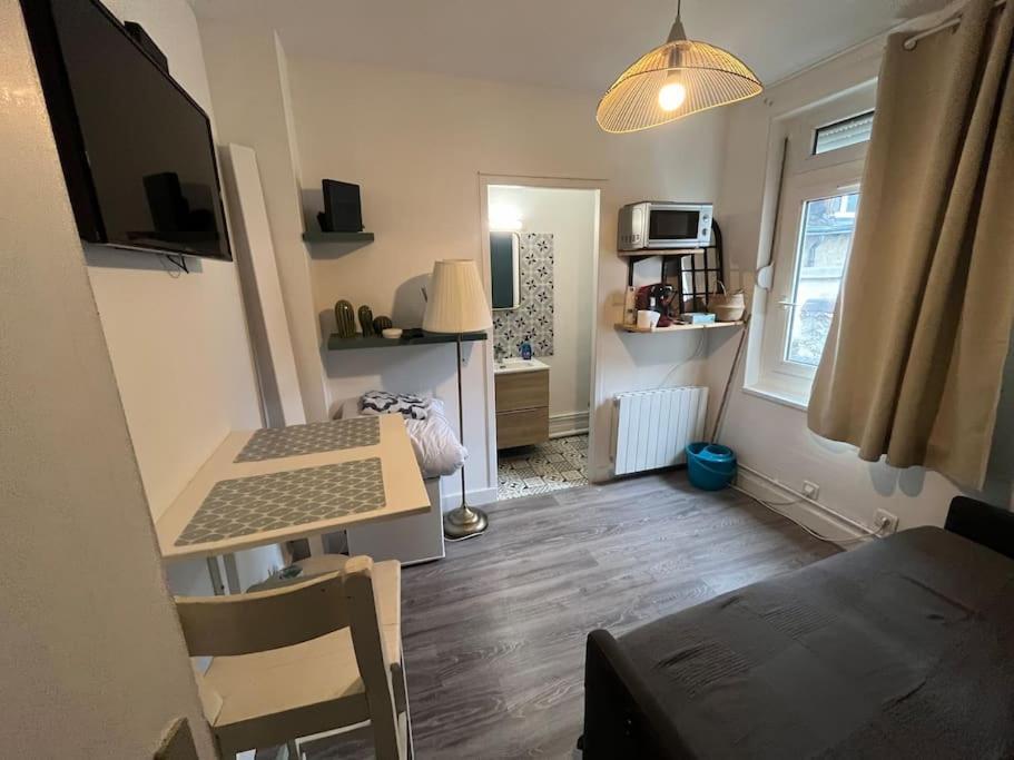 Petit Studio Cosy Appartement Orléans Buitenkant foto